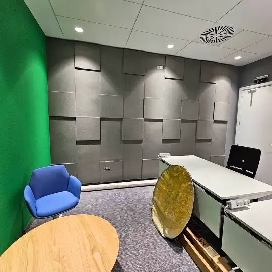 Acoustic Treatment for Podcast and Audio Recording Studio