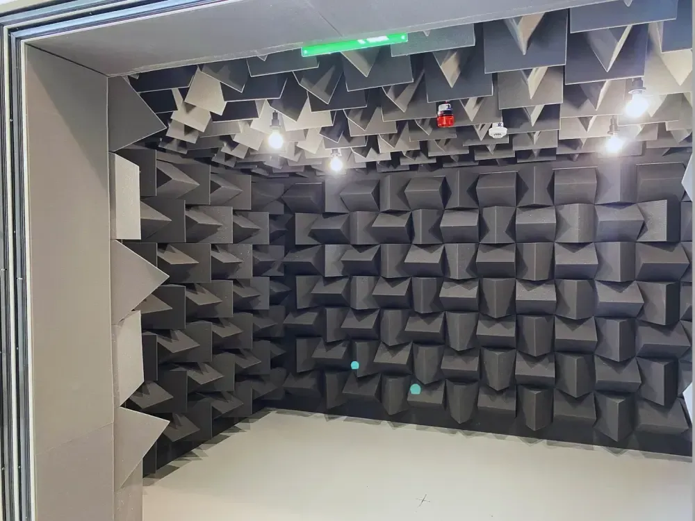 Soundproofing and Acoustic Panels for Test Facilities & Labs